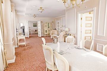 Президентский люкс в Отеле Europe Hotel